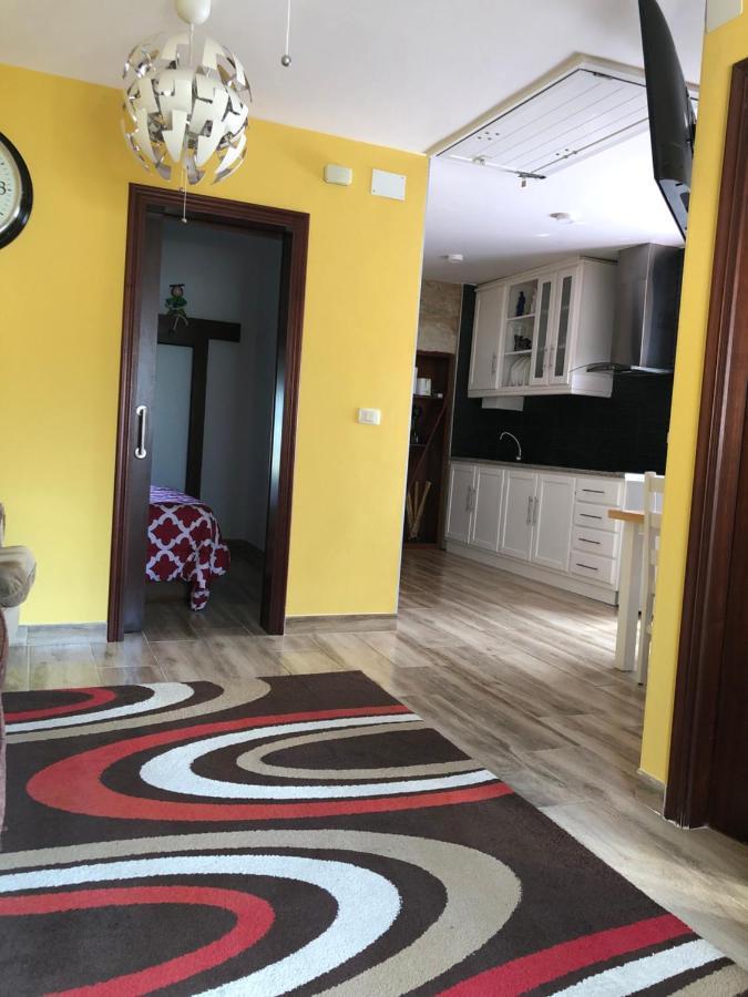 Precioso Apartamento Fina La Caprichosa En Centro De Mondariz Esterno foto